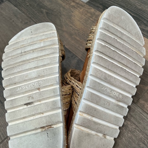 J Slides NYC Tan Raffia Gold Accent Leather Size 7.5 - Picture 7 of 10